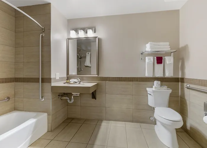 Best Western Plus Winnipeg West