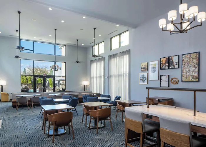 Homewood Suites By Hilton Huntsville-Downtown