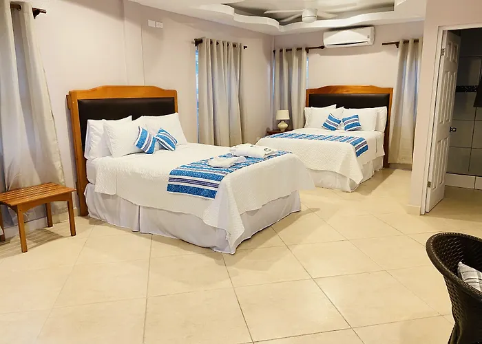 La Isla Resort