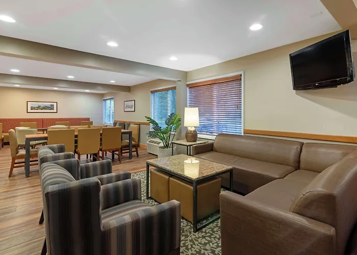 Best Western Plus Windjammer Inn&Conference Center