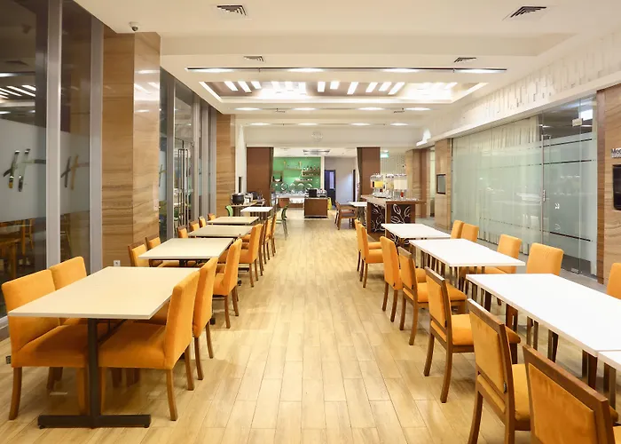 Holiday Inn Express Semarang Simpang Lima By Ihg