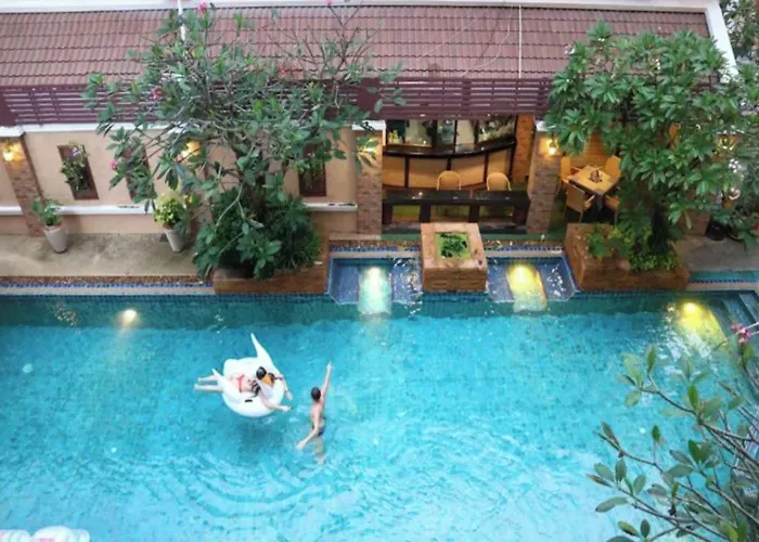 Aiyaree Place Hotel Sha Plus