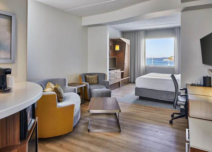 Courtyard By Marriott St. Petersburg Clearwater/Madeira Beach