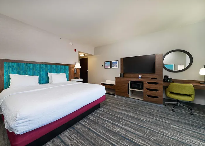 Hampton Inn & Suites Salinas