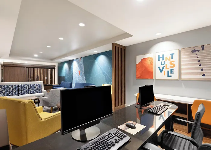 Holiday Inn Express Hotel & Suites Huntsville West - Research Park By Ihg