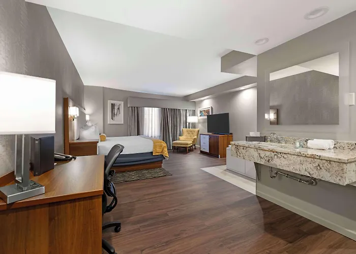 Best Western On The Avenue