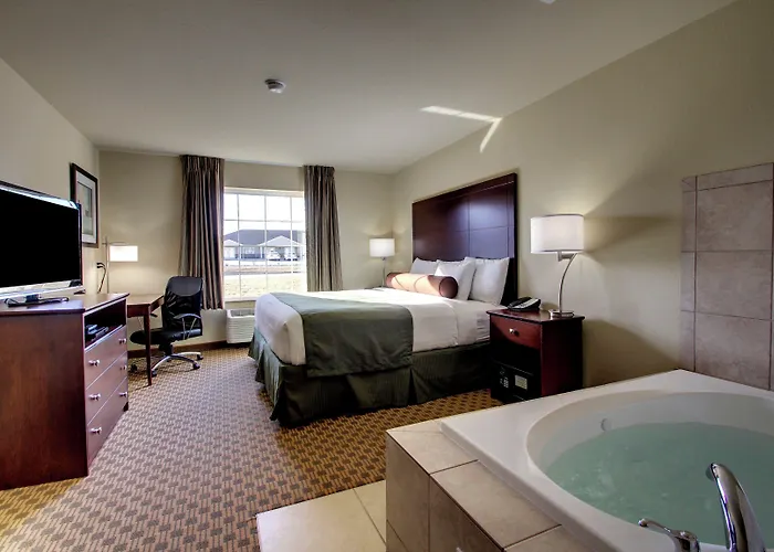 Cobblestone Hotel & Suites - Newton