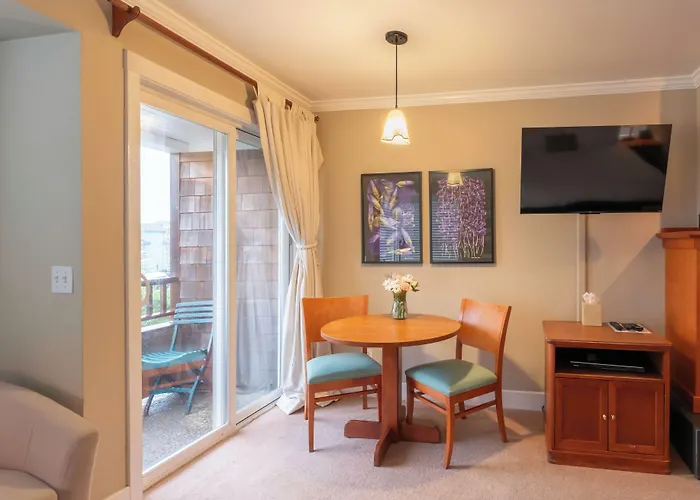 Cannon Beach Hotel Collection