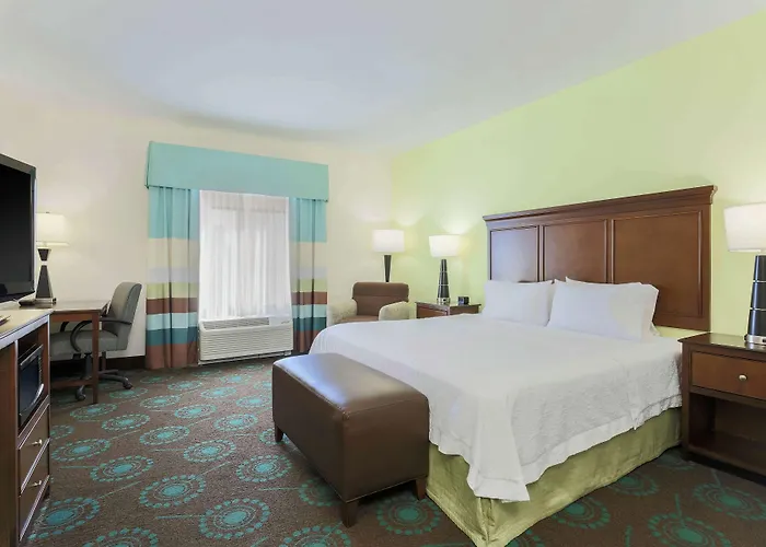 Hampton Inn & Suites Wheeling - The Highlands