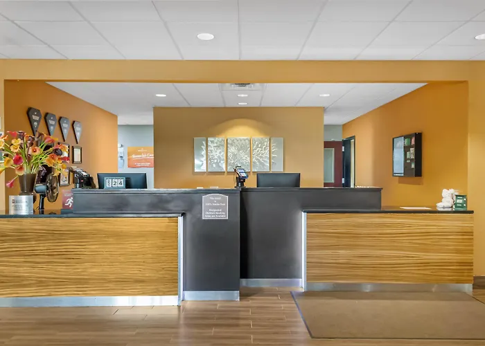 Best Western Plus Hiawatha Hotel