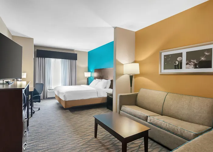 Best Western Plus Hiawatha Hotel