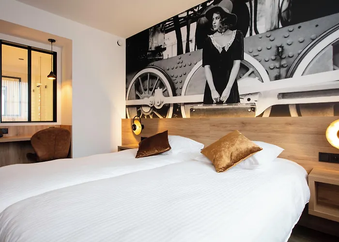 Hotel Leo Station Et Annexes