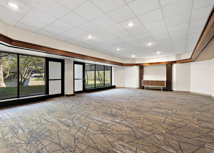 Holiday Inn Express Princeton Southeast By Ihg