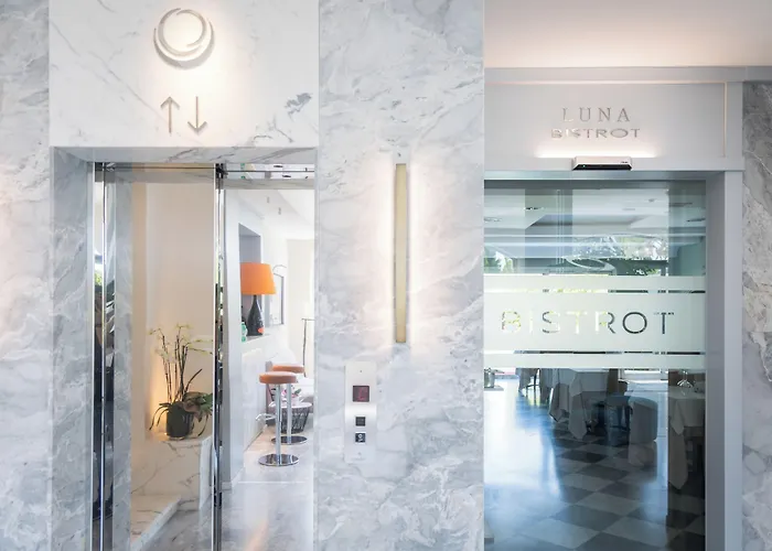 Hotel Luna