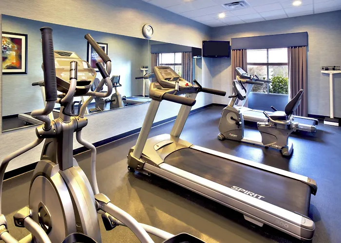 Holiday Inn Express & Suites Oak Ridge By Ihg