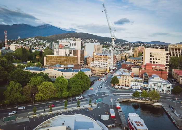Customs House Hotel