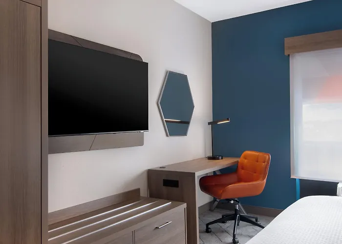Holiday Inn Express Hotel & Suites Prattville South By Ihg