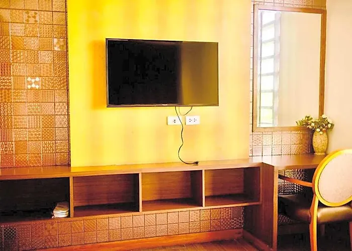 Capital O 897 Takara Hotel And Events Place