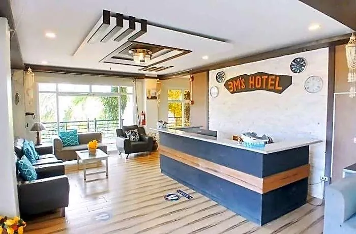 Three M'S Hotel And Restaurant