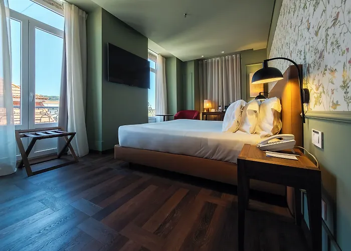 Lisboa Carmo Hotel