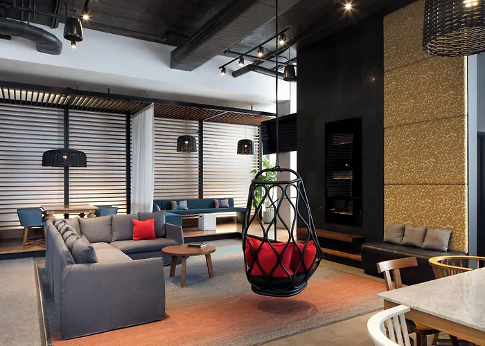 Alt Hotel Toronto Airport