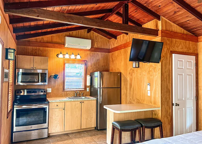 Sunset Cove Beach Resort