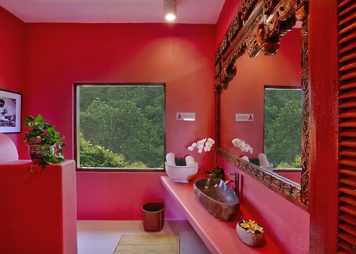 Pinkcoco Uluwatu - Constant Surprises & For Cool Adults Only