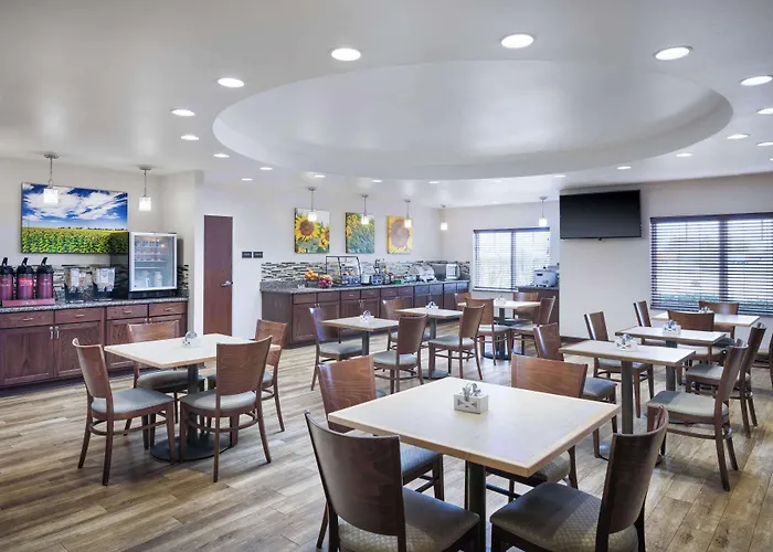 Best Western Plus Green Mill Village Hotel & Suites
