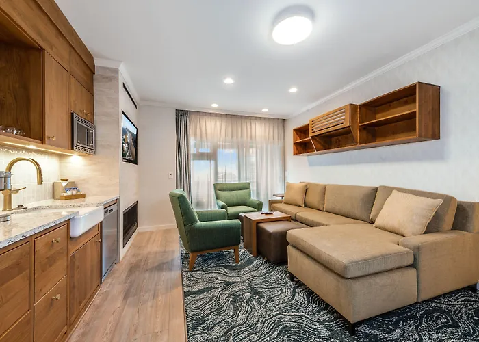 Hallmark Resort In Cannon Beach