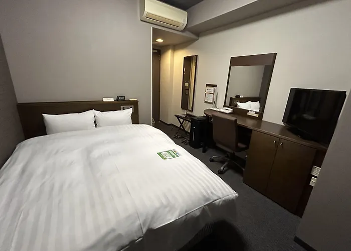 Hotel Route-Inn Hisai Inter