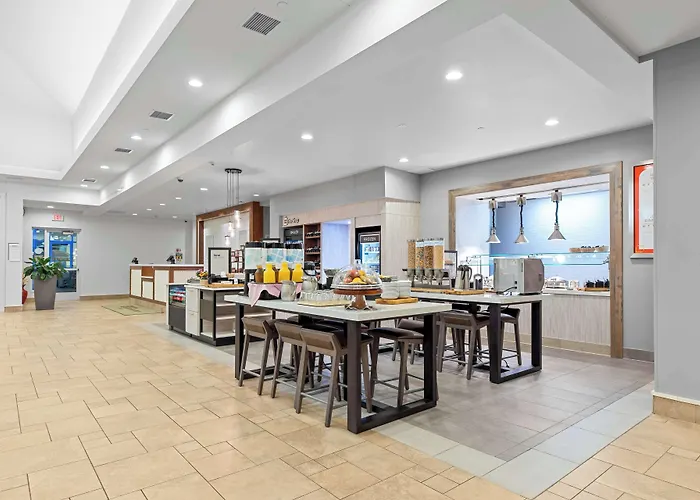 Hilton Garden Inn Auburn