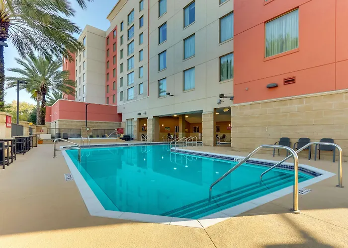 Drury Inn&Suites Orlando near Universal Orlando Resort