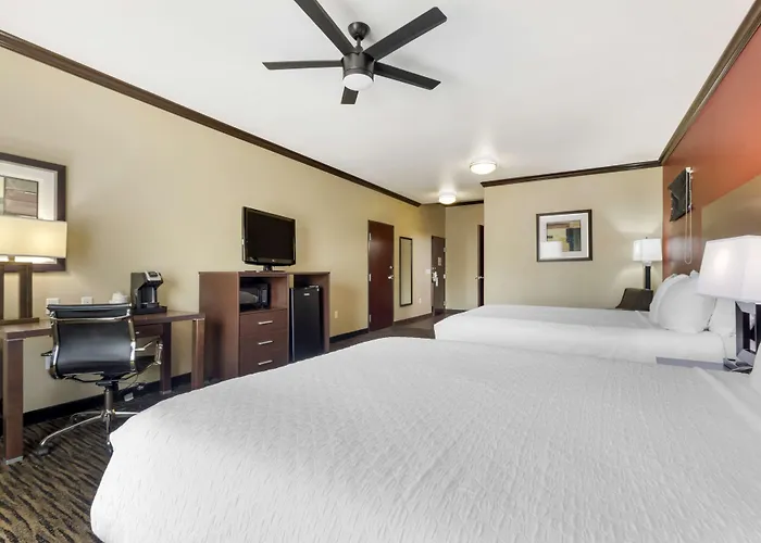 Best Western Plus Classic Inn&Suites