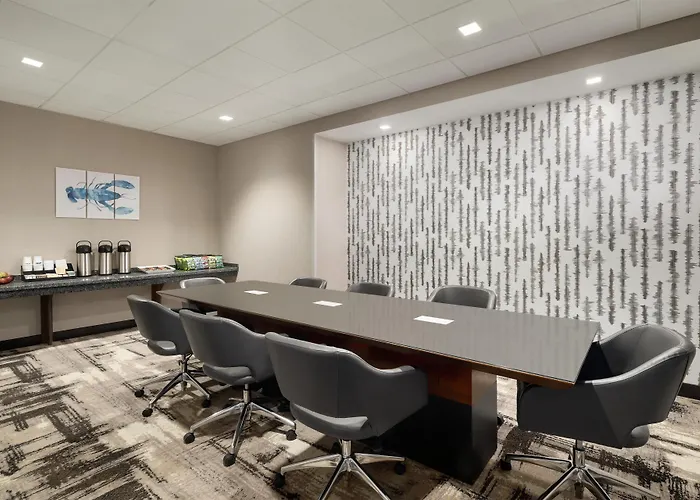 Hampton Inn Portland Downtown Waterfront