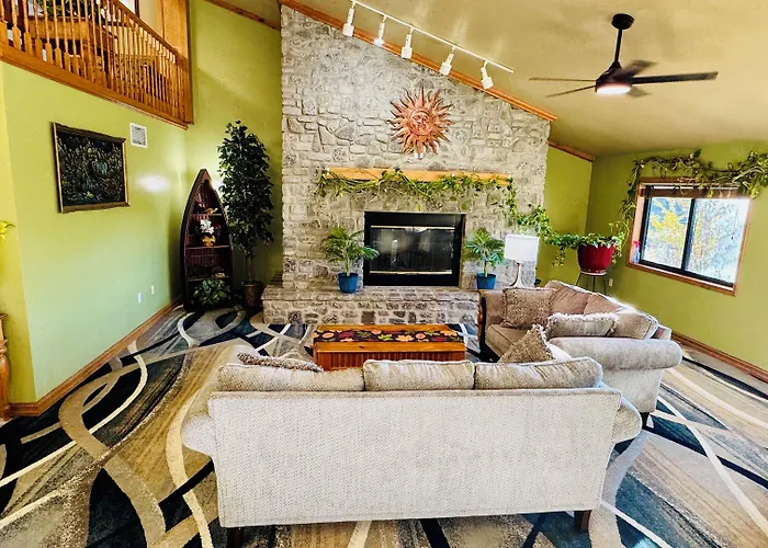 Regency Inn And Suites