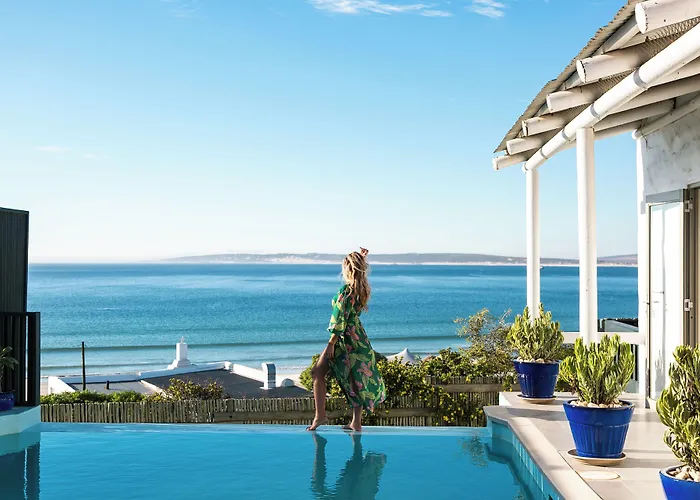 Abalone Hotel & Villas