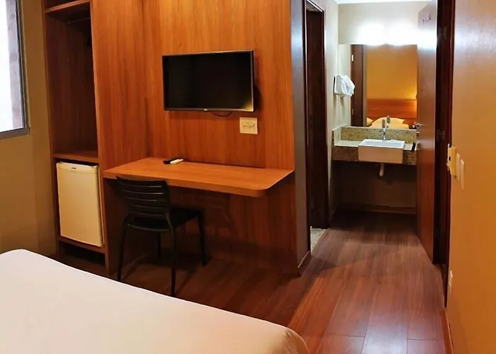 Hotel Bernal