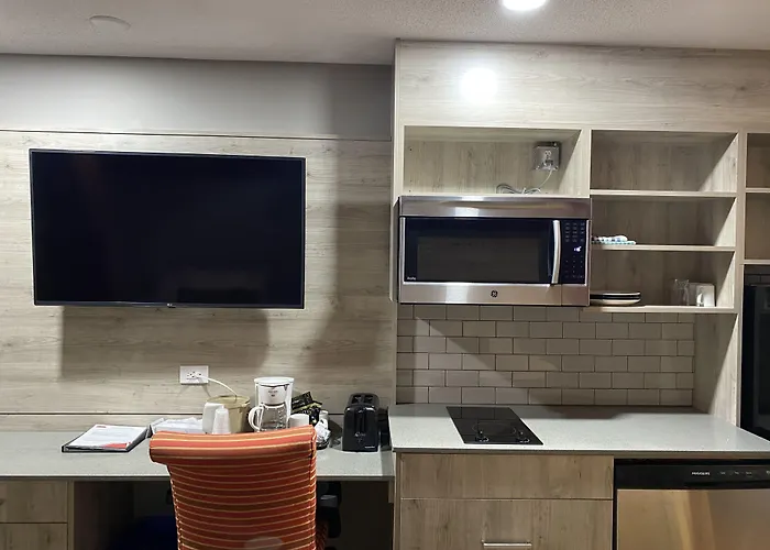 Ramada By Wyndham Medicine Hat
