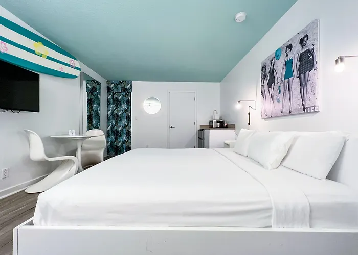 Aqua Hotel