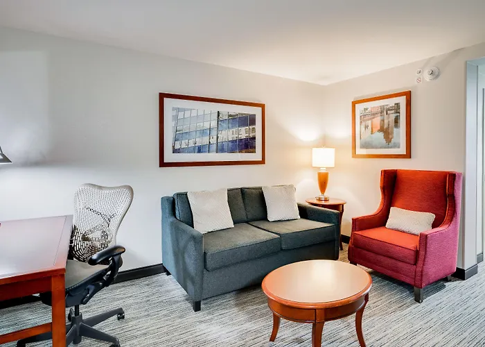 Hilton Garden Inn Milwaukee Airport