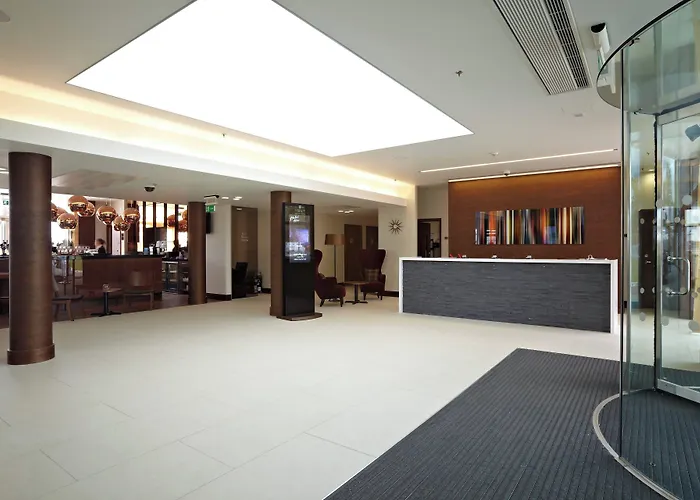Lingfield Park Marriott Hotel & Country Club