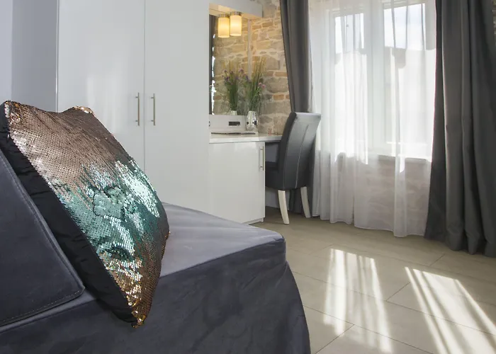 Authentic Luxury Rooms