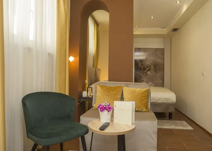 Authentic Luxury Rooms