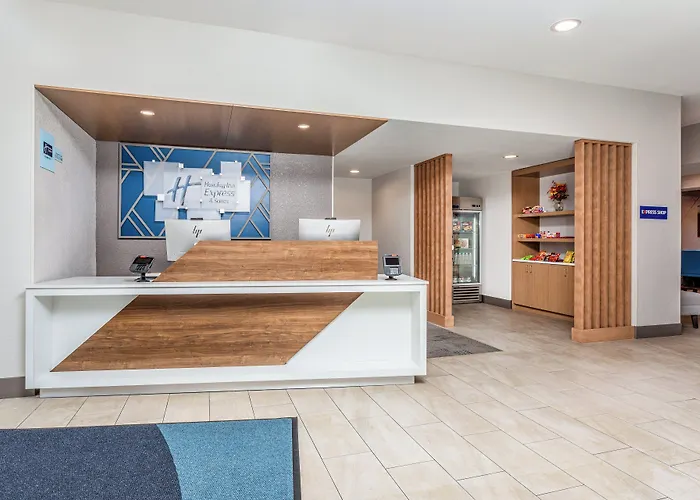 Holiday Inn Express & Suites Palm Coast - I-95