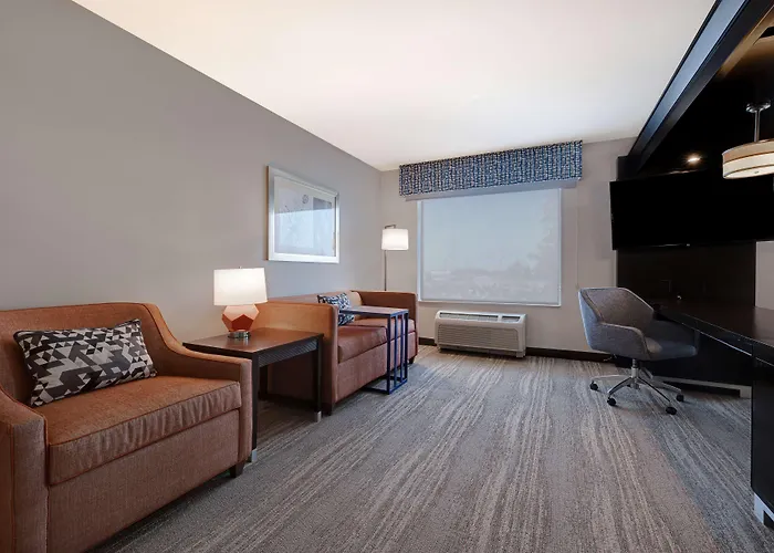 Hampton Inn & Suites Seattle/Federal Way