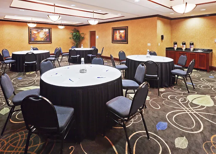 Holiday Inn Express & Suites Poteau By Ihg
