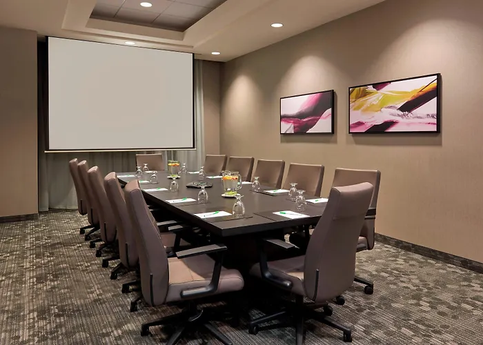 Courtyard By Marriott Kingston Highway 401