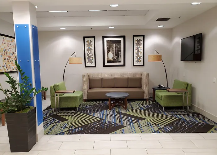 Holiday Inn Express Hotel & Suites Seattle North - Lynnwood By Ihg