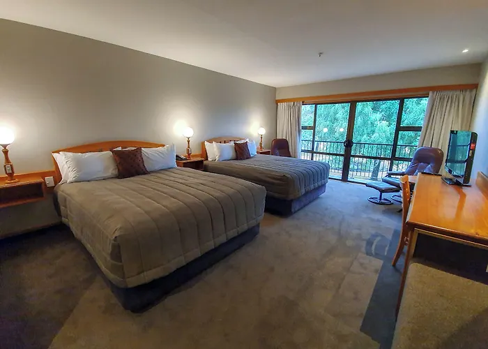 Distinction Mackenzie Country Hotel