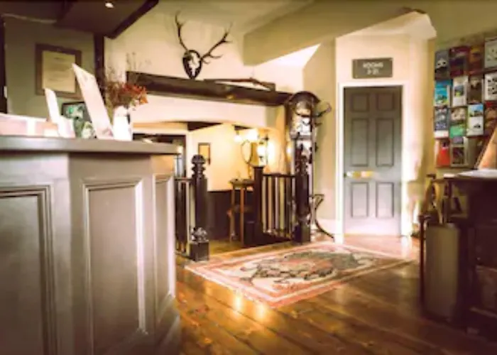 Les Douvres Hotel